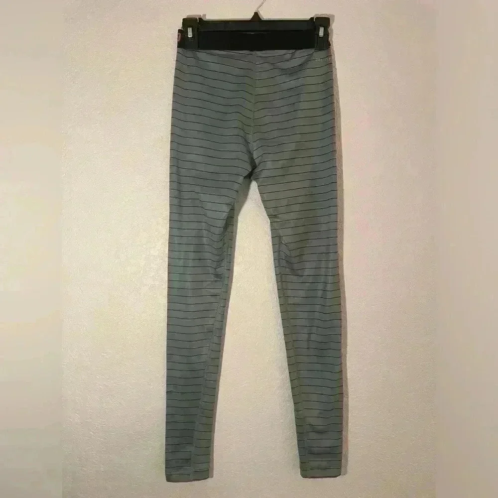 Nike Pro Size Small Bluish Gray Striped Leggings